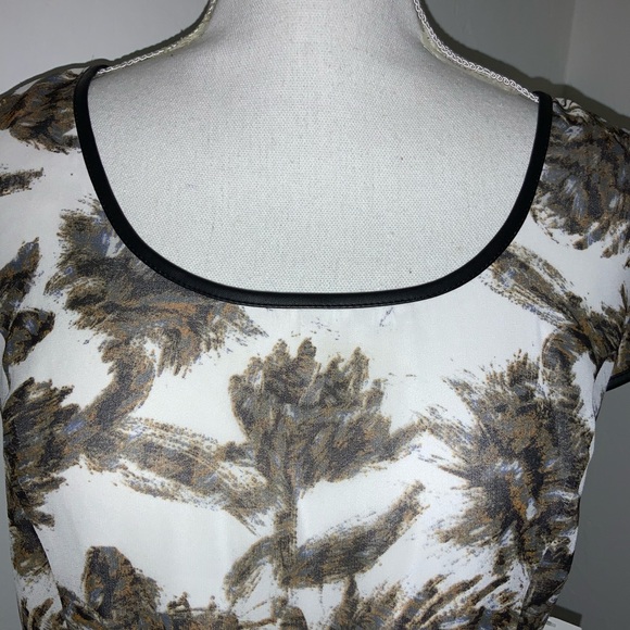 📁NWT Kensie Birch Print Dress Faux lthr trim L - Picture 2 of 8